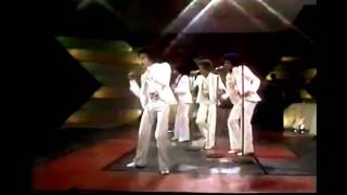 The Jackson 5 - Never Can Say Goodbye (Live Moving Violation Tour 1975)