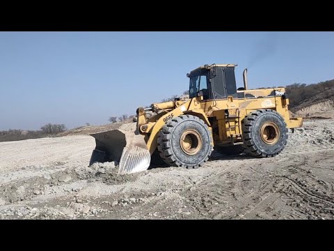 loader 966f lavling tha plot