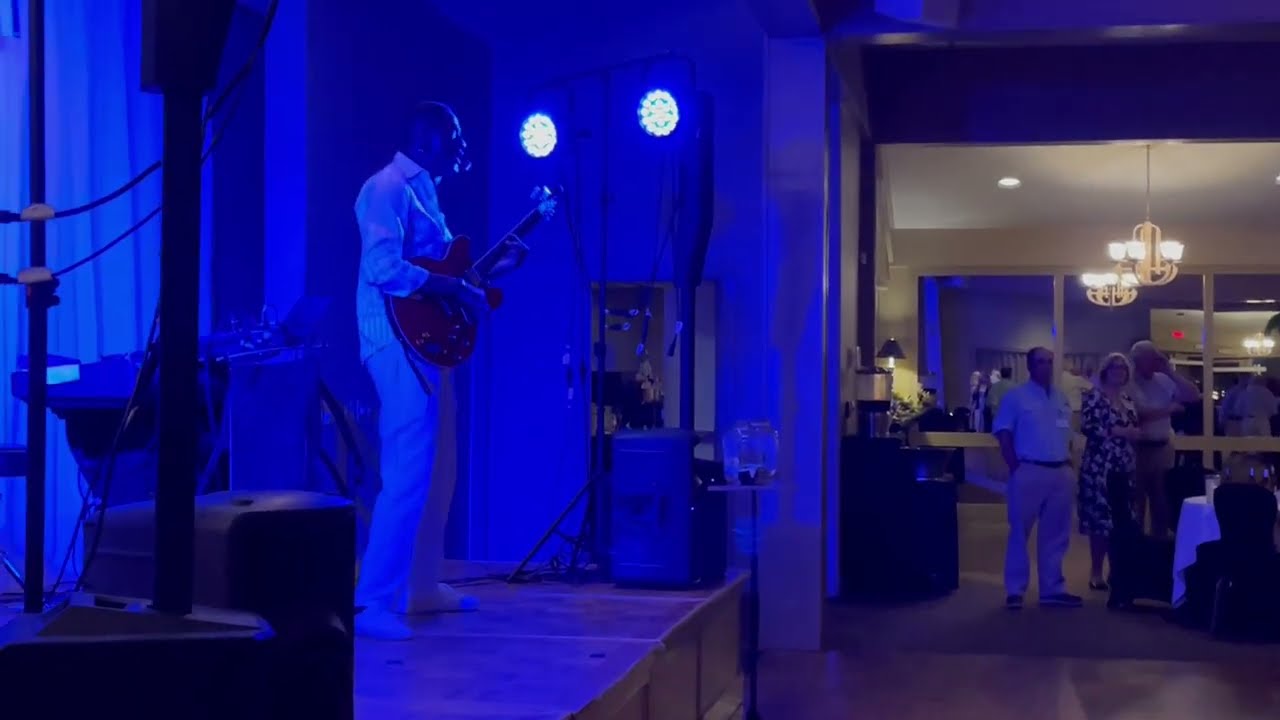 Promotional video thumbnail 3 for Alex Williams