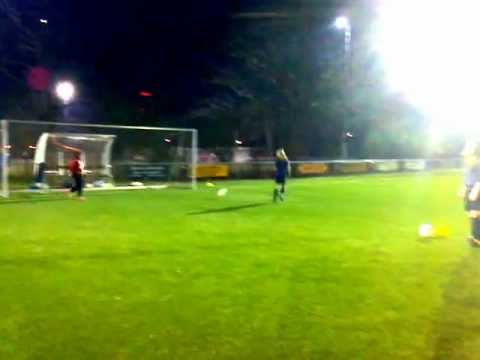 SSV'65 MB1  Penalty koning tijdens training