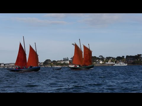 La petite parade marque le début des festivités de la Semaine du Golfe