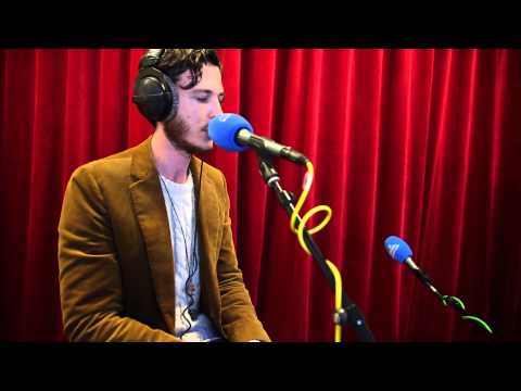 Langste Liefde: Oscar & The Wolf - Undress