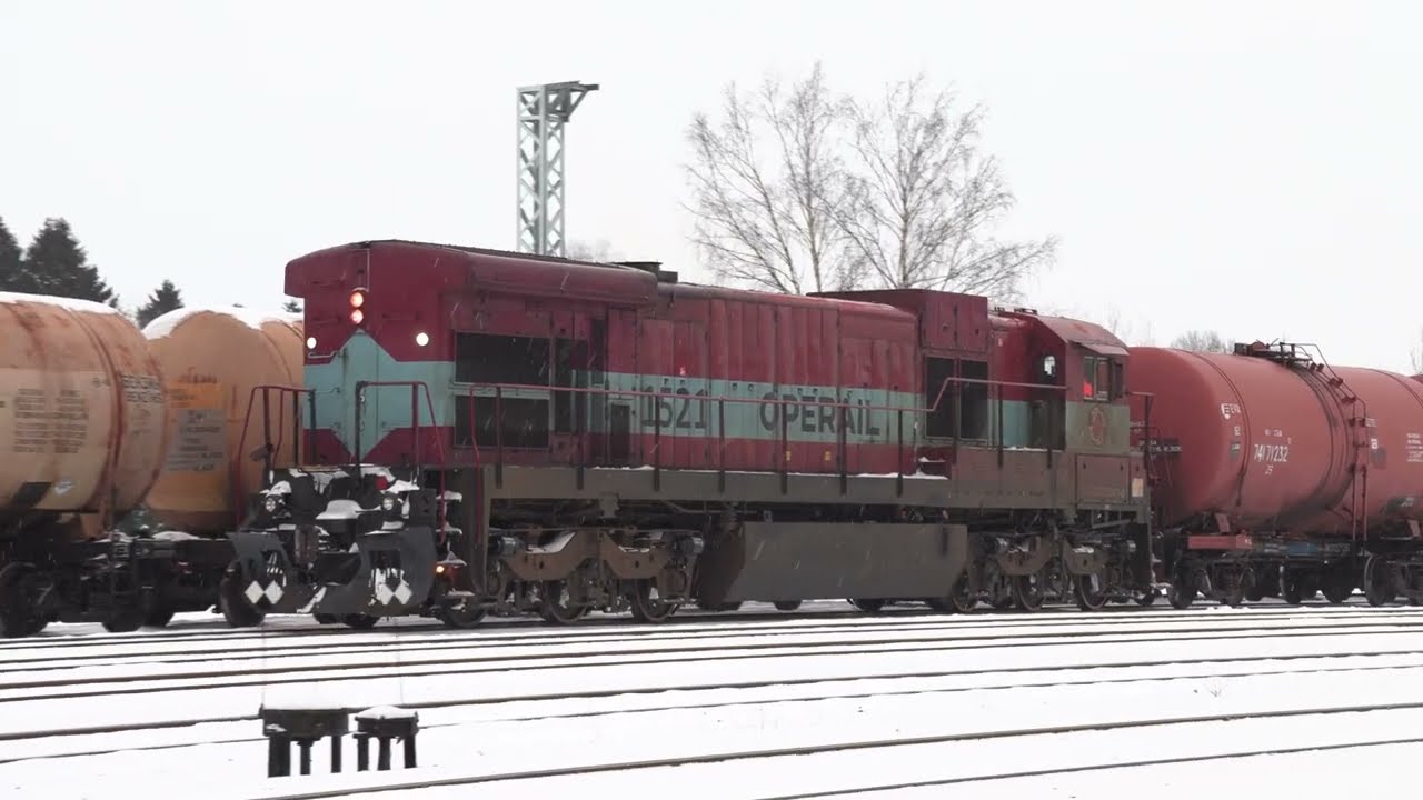 Тепловоз C36-7i-1521 на ст. Кохтла / GE C36-7i-1521 at Kohtla station