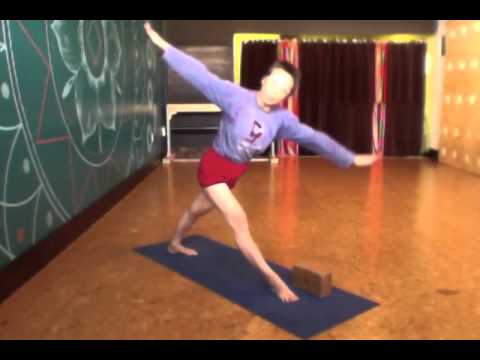 Got a Minute? Do a Pose! Parivrtta Trikonasana