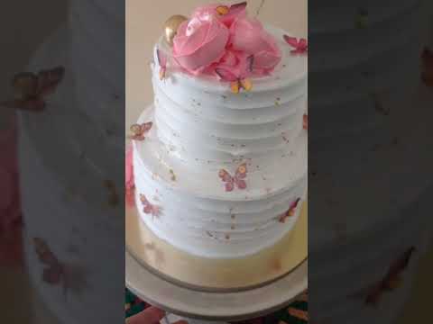 #2tiercake #reeloftheday #birthdaycake #trendingshorts