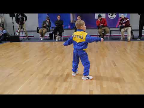 final 3/4 7-10 bboy Петелька vs Lazy Sam - брейкданс, Чемпионат Москвы