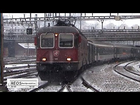 2001 [SDw] Bahnhof Luzern p4 of 4 - Winter Snow in Luzern, classic SBB, SOB, Bruing and LSE