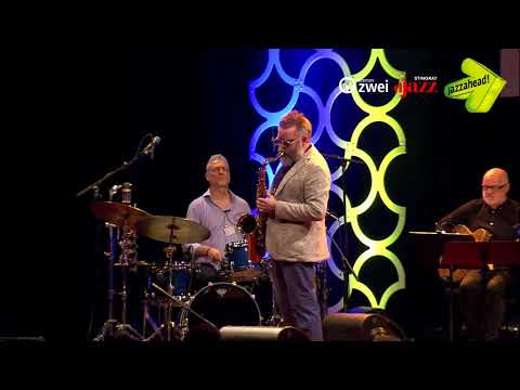 download lagu mp3 mp4 Einar Scheving, download lagu Einar Scheving gratis, unduh video klip Einar Scheving