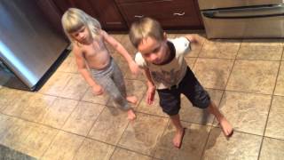 Kids dance to Alexisonfire The Dead Heart