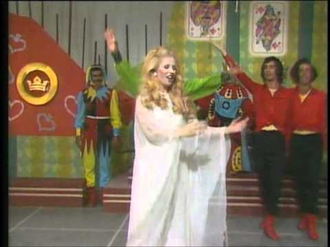 صباح تعلا وتتعمر يا دار