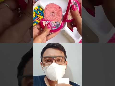 Mom, I want Bubble Gum Tape, Please 🙏🍭 Candyfunhouse #funnyshorts #foodshorts #shortsfeed