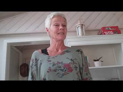 ÅNDEN I LAMPEN ft. mormor