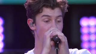 Shawn Mendes Fallin‘ All In You LIVE - NFL KICKOFF 2018