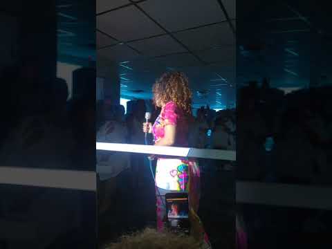 Rainy Davis performs Sweetheart Live in NYC 07.19.19