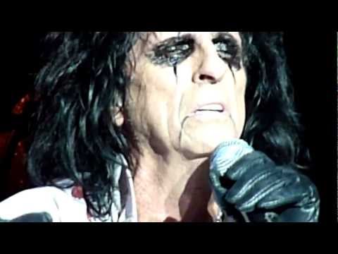 Alice Cooper - Only Women Bleed / Cold Ethyl (Live - Manchester Apollo, UK, Oct 2011) [HD]