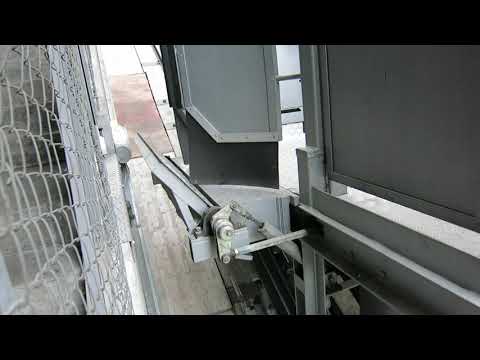 Standseilbahn Ittigen Stufenbau - Trittbrett - historischer Aufzug Bern