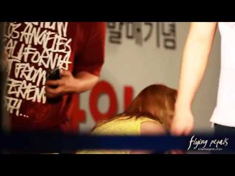 [Fancam] 120524 SNSD - Taeyeon @ Twinkle Fansign