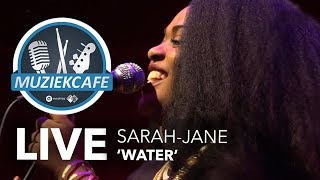 Sarah-Jane - 'Water' live bij Muziekcafé