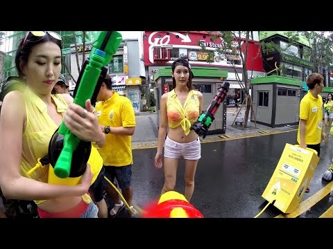 Funny sports & games videos - Water Gun Festa Seoul Korea