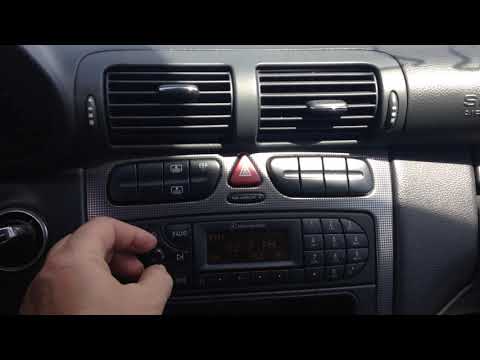 2006020 2004 MERCEDES C230 RADIO and DOOR REGULATORS