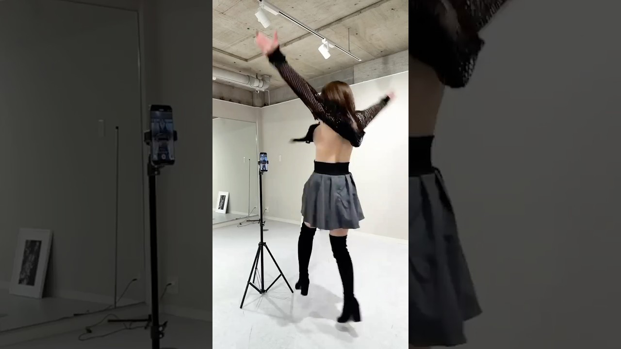 拡大禁止 😳 こら！ズームしたでしょ？画面の中でバレてる | 見返し推奨 #dance #shorts