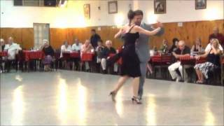 LORENA ERMOCIDA y FABIAN PERALTA bailando el tango YA LO VES en LA BALDOSA MILONGA