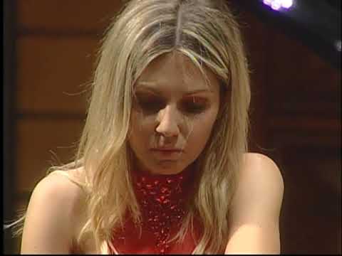 Vanessa Benelli Mosell - Tchaikovsky Nr.1 - Simon Bolivar Symphony Orchestra - Diego Matheuz