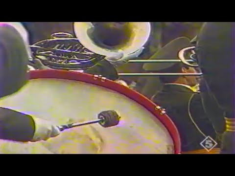 (Glory) Slav'sya by Glinka at Victory Parade in Saint Petersburg 9th May 1995 [Remastered] Славься