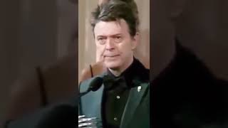 David Bowie&#39;s 5 Word Speech at the 5th Annual Webby Awards