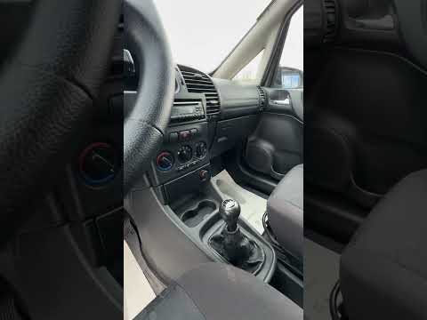 фото opel zafira a 0
