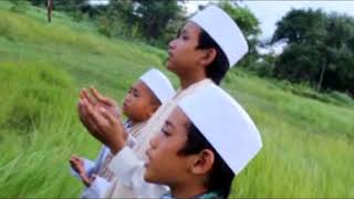 Download lagu Thola'al Badru voc Moch Ainurrofqi   Az Zahida Album Sholawat Semesta Bersujud mp3