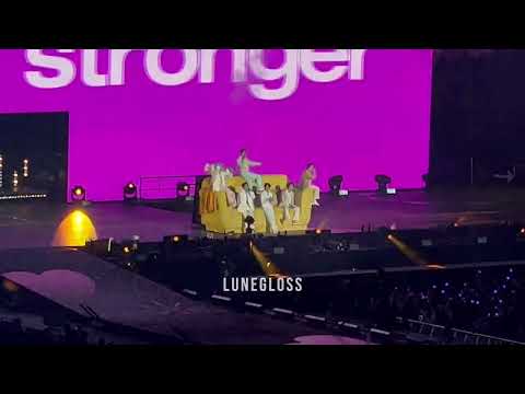 BTS Permission to Dance on Stage PTD LA Sofi Stadium - Boy with Luv FULL perf 211128 방탄소년단 FANCAM