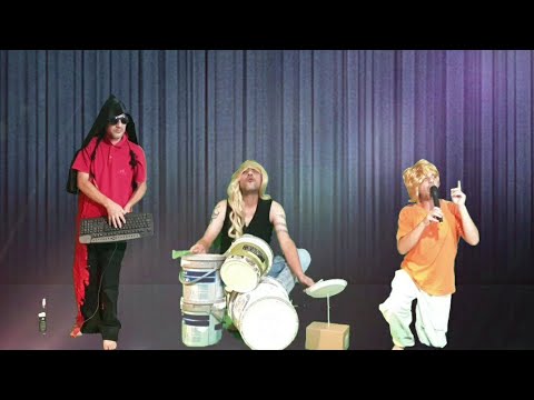 Festival della canzone trash Italiana terza puntata canta "Gli emi" con "loro non sono l'oro "