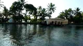 preview picture of video 'house boat, backwaters, Cochin, South India xvid'