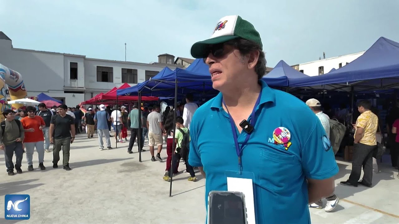 Reviven cultura del coleccionismo en capital de Perú con feria "Manya Coleccionables"