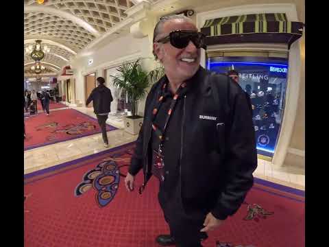 Ran into JEFF HAMILTON his Security got scared and hid the jacket so I couldn't see @FATALXELA