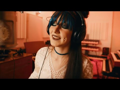 JESSICA SCHAFFLER - "KOMM ZURÜCK"- TITELSONG AUS DEM FILM "SCHNEEWITTCHEN UND DER ZAUBER DER ZWERGE"