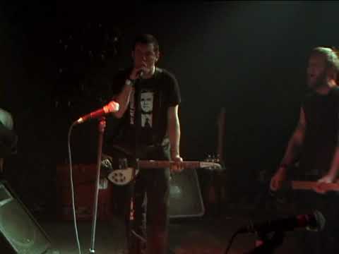 Videoclip de T.S.R. (Live) — Against Me!