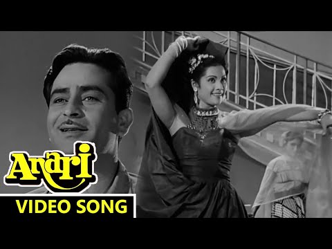 Kisiki Muskurahato Pe Ho Nisar Video Song - Anari Movie -  Bollywood Songs - Eagle Classic Songs