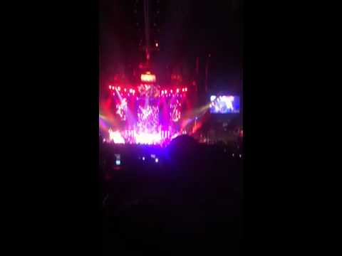 usher concert - bad girl