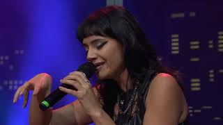 Angélica Garcia &quot;Ídolo&quot; from Adrian Quesada: Boleros Psicodélicos on Austin City Limits