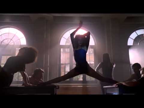 Glee (Lea Michele) - Oops I Did It Again (HD)