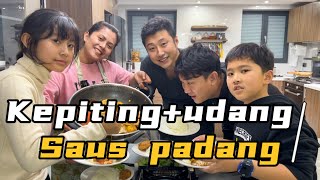 Download lagu MASAK KEPITING SAUS PADANG DI CHINA RASANYA MAKNYOSS,SAMPE2 ADEK KU MAU MENANGIS mp3