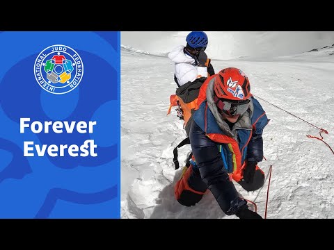 Forever Everest: A story of courage and passion. 🏔️The story of Sabrina Filzmoser.🥋
