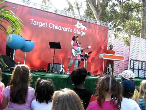 Fresh Beat Band at UCLA 4/25 Pt1