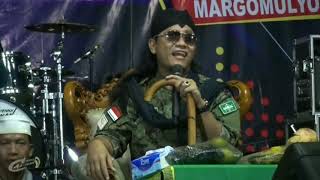 Download lagu Kelayung-layung versi Gus miftah mp3 Download lagu Kelayung-layung versi Gus miftah mp3