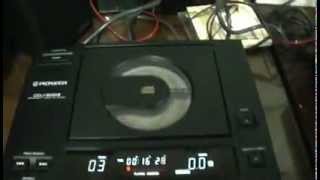 Video thumbnail for O Rei do Som - CD Player Pioneer CDJ-500II by O Rei do Som