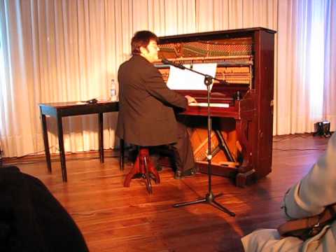 Mario Marzan. Sábado 11 de julio 2015. La canción friulana Stelutis alpinis.