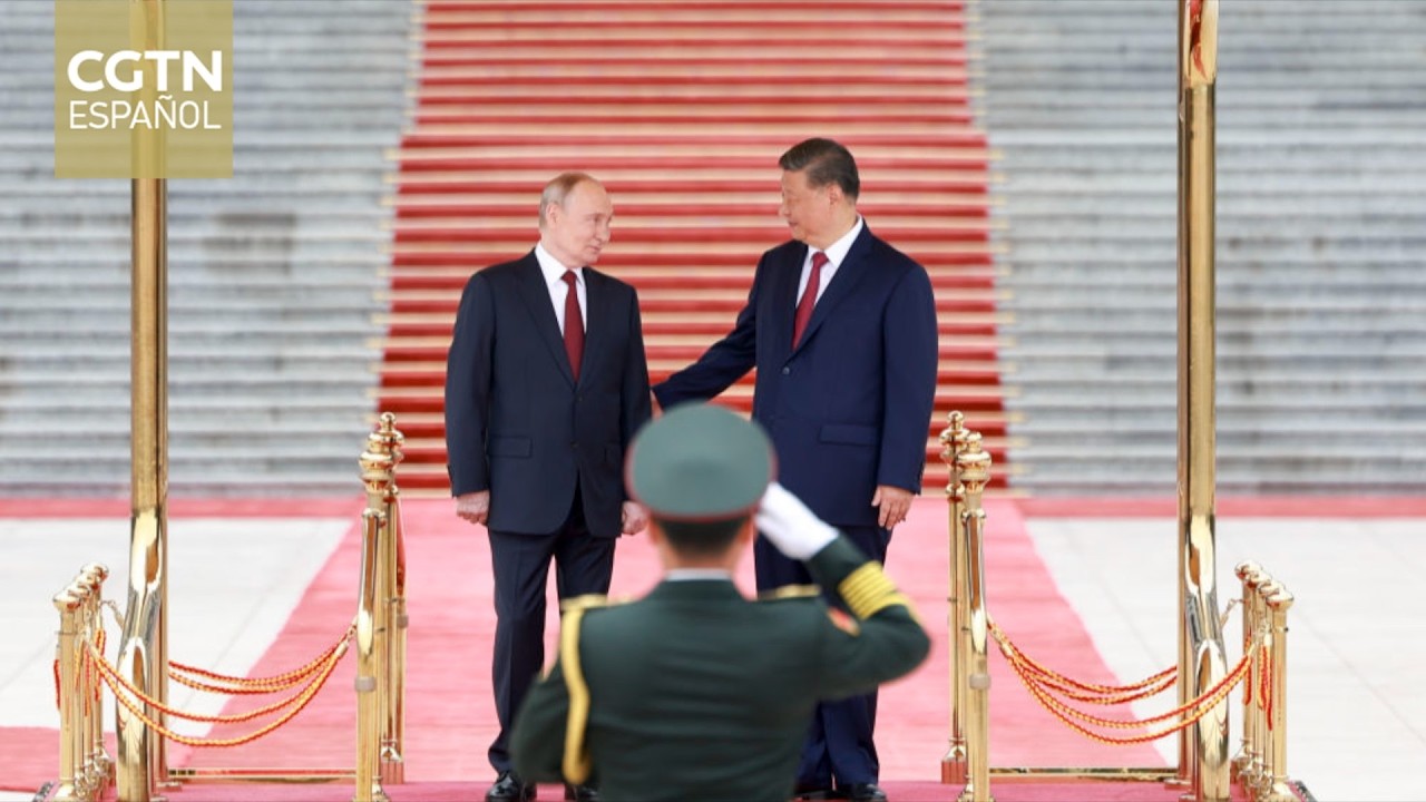 Xi y Putin visitan una exposición fotográfica conmemorativa de la amistad entre China y Rusia