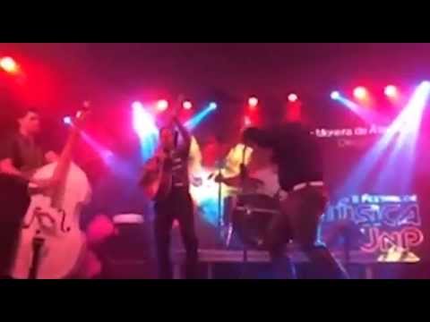 The Bop Hounds - Crossroads Of Her Heart (Live)